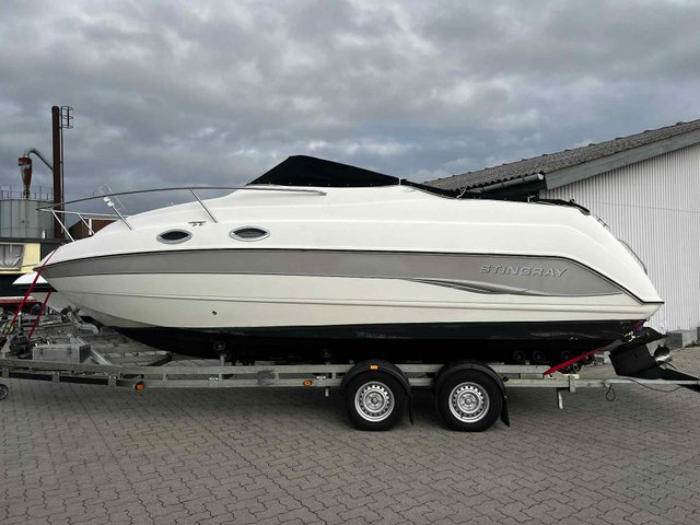 Stingray 240 S 2006