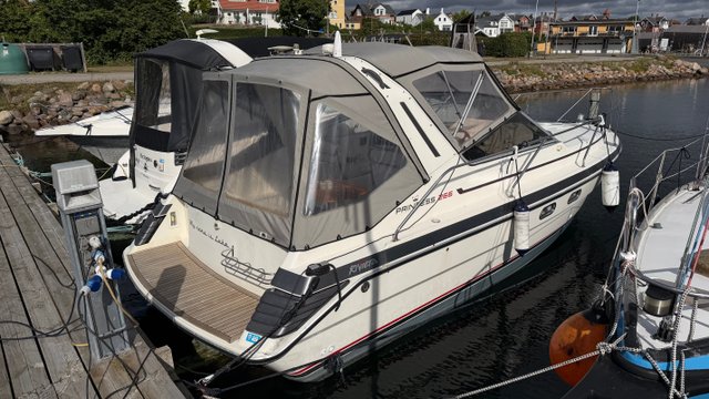 Motorbåd Princess 266 Riveria (1990)