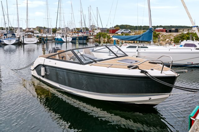 Quicksilver activ 605 dc (2020)