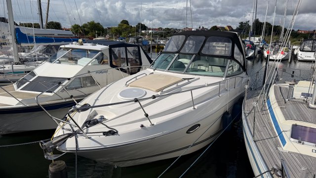 Motorbåd Monterey 290 (2005)