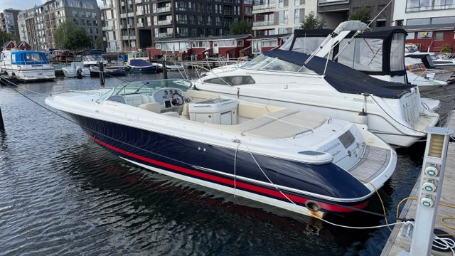 Chris Craft 28 Corsair 2005 – 8.1l Volvo Penta