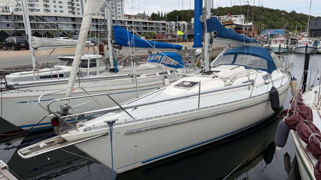 Sejlbåd Omega 36 (1986)