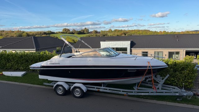Four Winns S215 (2008) – Volvo Penta V8, 280 HK