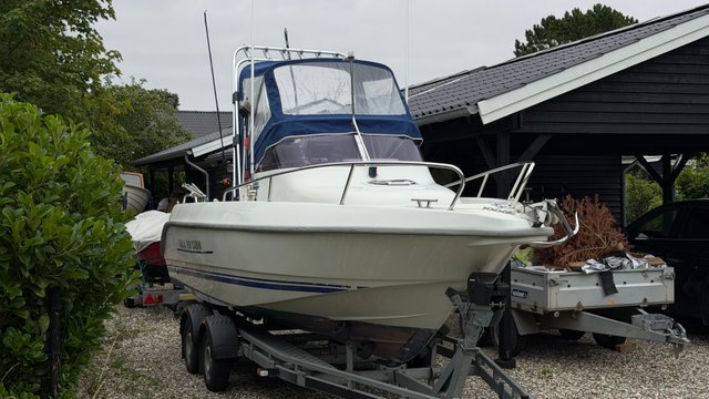 Galia 660 WA Cabin, 2000 — Honda 130 HK, kun 475 timer