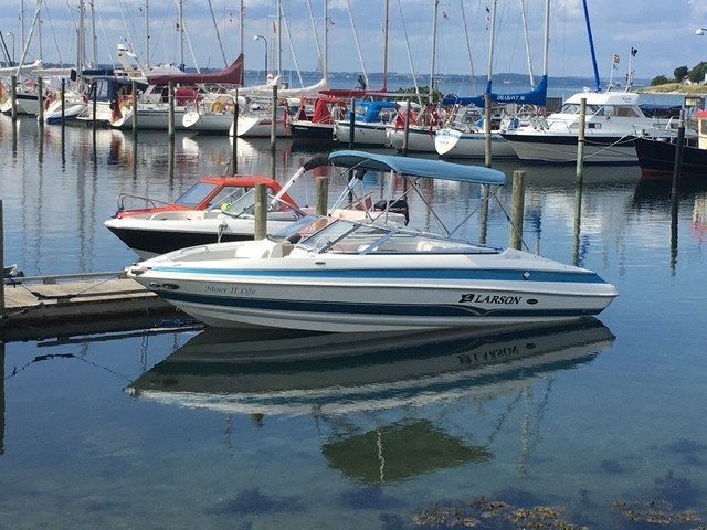 Motorbåd Larson 208 LXI 2006 — billede 1